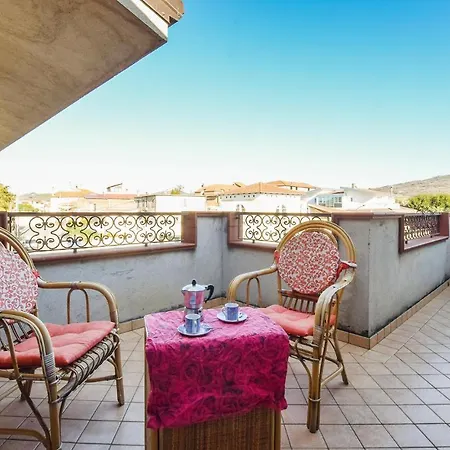 1 Bedroom Beautiful In Appartement *
